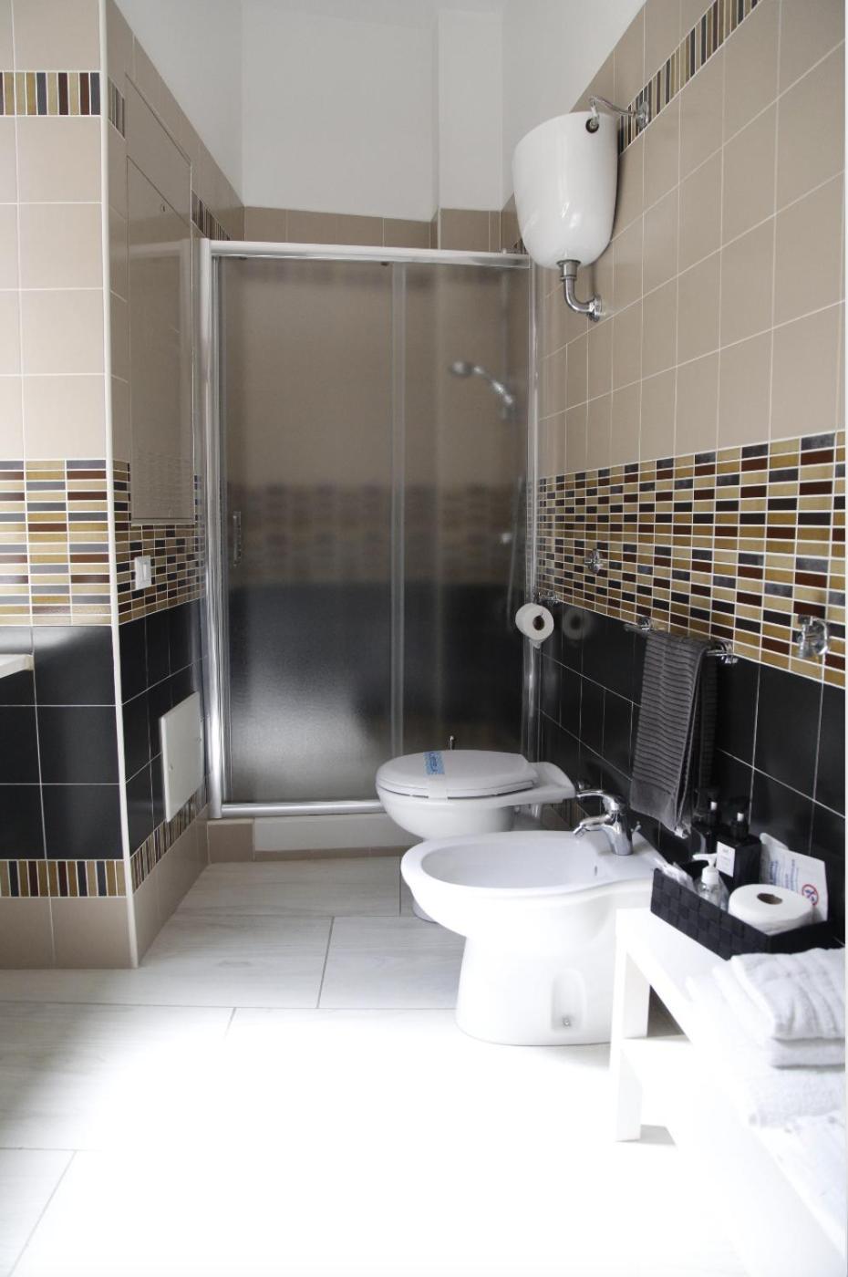 Grey Apartment Caiazzo Екстер'єр фото